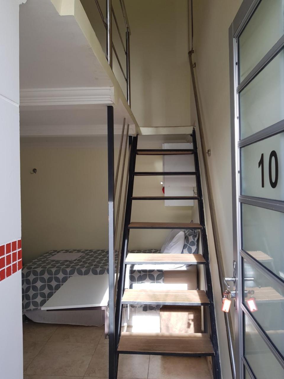 Hostel Trem De Minas เบโลโอรีซอนชี ภายนอก รูปภาพ