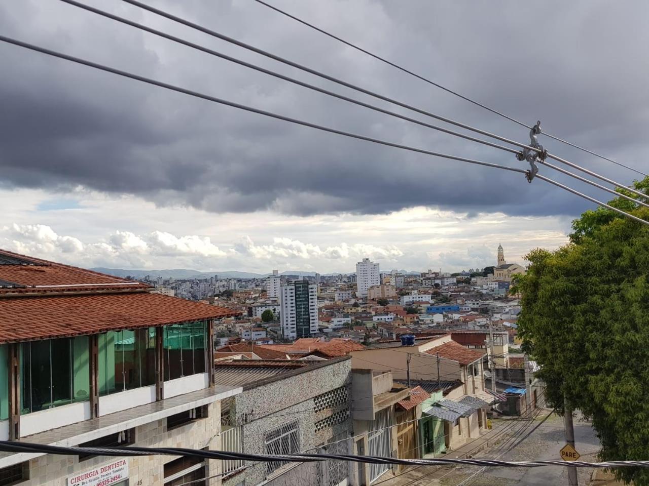 Hostel Trem De Minas เบโลโอรีซอนชี ภายนอก รูปภาพ